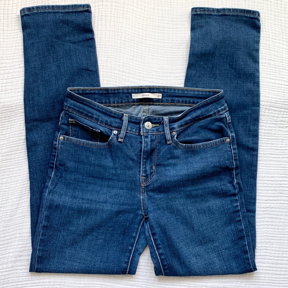 Levi’s 712 slim jean pant size 27